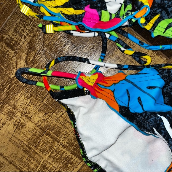 NWT Gossip Bikini - Picture 4 of 5